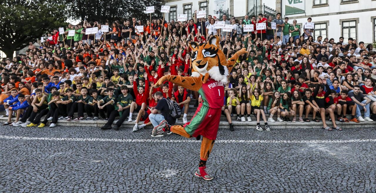 Festa do Minibasquete reúne jovens talentos em Paços de Ferreira