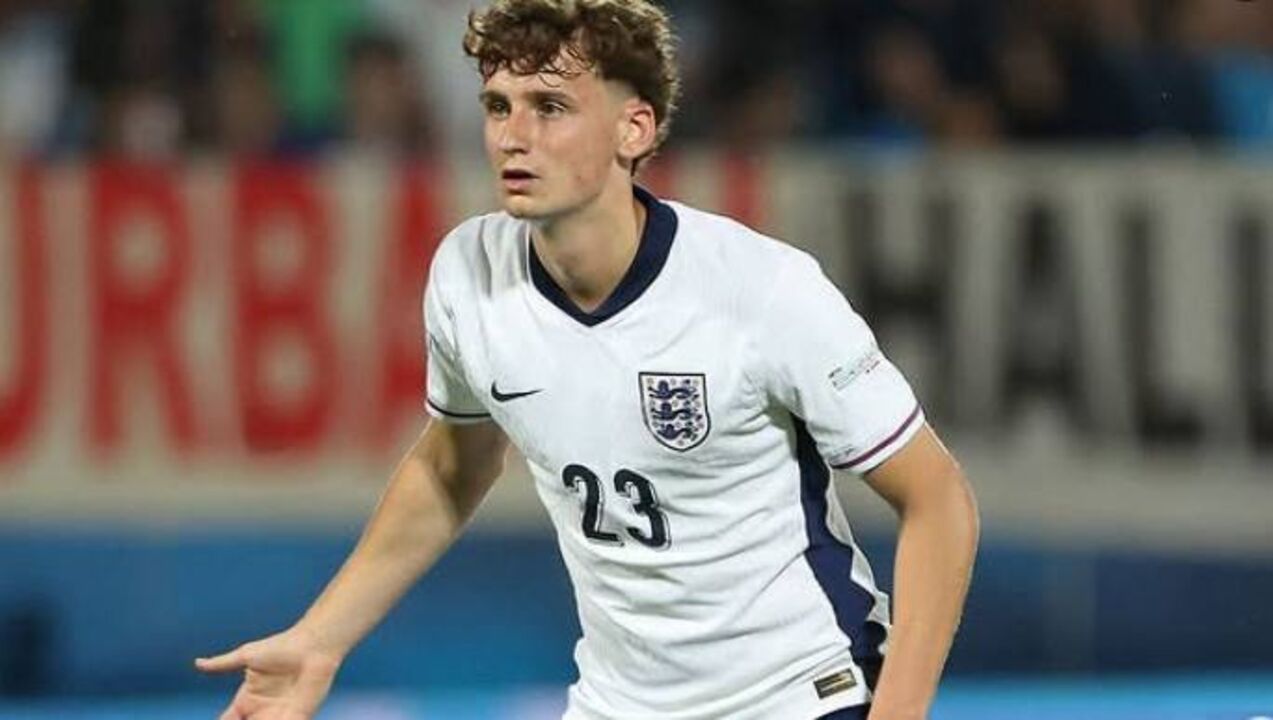 Tyler Morton, médio do Liverpool e campeão europeu sub-21, na órbita do Sp. Braga