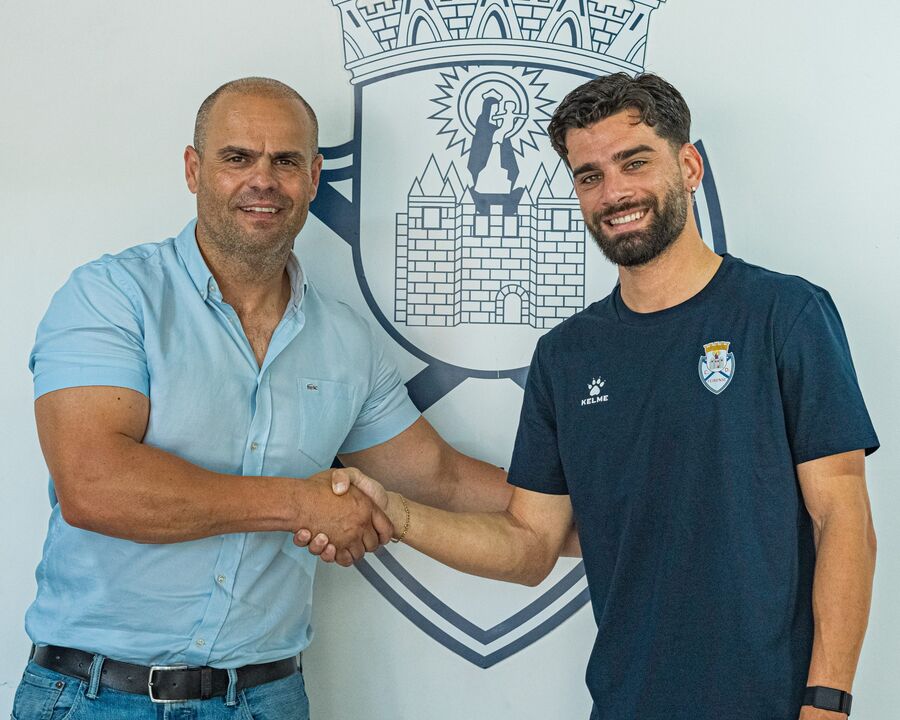 João Oliveira volta ao Feirense para reforçar a equipa
