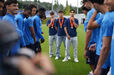 Campeões da Europa pelos sub-17 recebidos pela equipa principal do FC Porto no Olival