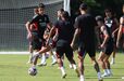 Benfica prepara jogo com Auckland em treino