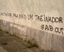 Grafíti expressa descontentamento com AVB e pede a sua saída