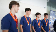 Campeões da Europa pelos sub-17 recebidos pela equipa principal do FC Porto no Olival