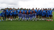 Campeões da Europa pelos sub-17 recebidos pela equipa principal do FC Porto no Olival