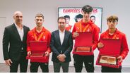 Os campeões com António Salvador
