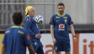 Ancelotti no treino da seleção brasileira