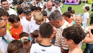 Rui Borges homenageado em Mirandela demonstra emoção entre jovens adeptos