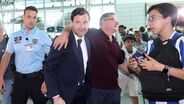 Adeptos apoiaram dragões na partida para os EUA
