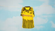 Camisola do Borussia Dortmund estendida num estendal
