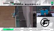 Uma das imagens do lance polémico no Benfica-Sporting de futsal