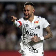 <![CDATA[ «Um disparate, nunca falámos sobre tal coisa»: diretor do Inter nega interesse em Neymar ]]>