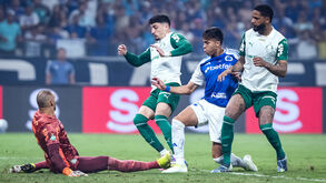 Cruzeiro vence Palmeiras num duelo entre treinadores portugueses