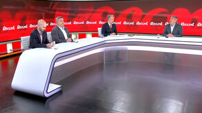 Jogadores do Benfica com a camisola do PSG e o aproveitamento numa fase de 