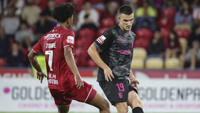 Adrián Marín e Wdowik regressam aos seus países