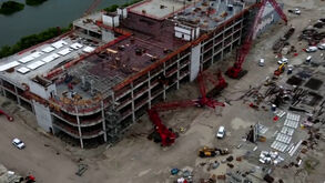 Queda de grua em construção de hospital mata duas pessoas na Florida