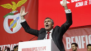 Noronha Lopes apresenta candidatura à presidência do Benfica com apoio de figuras notáveis