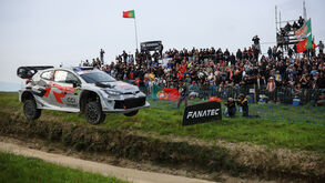 Sébastien Ogier lidera Rali da Sardenha após primeiro dia