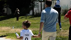 Frederico Varandas passa manhã em família na Academia e o filho mostra dotes de futebolista