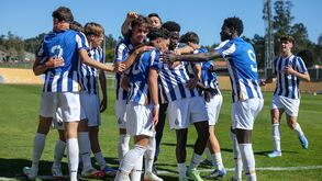 FC Porto bate Farense e ainda sonha com o 2.º lugar