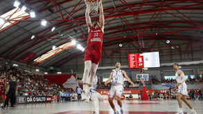 Benfica supera FC Porto por 1 ponto e está em vantagem na final do playoff da Liga Betclic