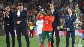 Nuno Mendes celebra conquista na Liga das Nações. PSG valoriza descanso e recuperação