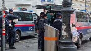 Pelo menos 10 mortos em tiroteio em escola na Áustria: suspeito está entre as vítimas