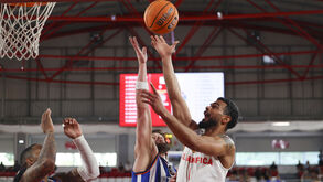 Benfica volta a vencer FC Porto e fica a uma vitória do tetracampeonato