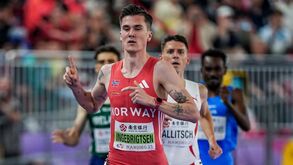 Jakob Ingebrigtsen minimiza lesão antes dos Mundiais de Tóquio