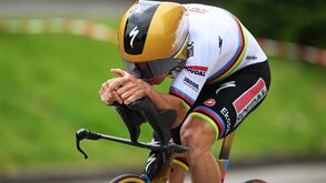 Remco Evenepoel vence 'crono' no Critério do Dauphiné