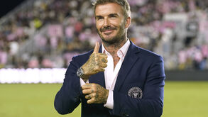 David Beckham orgulhoso por ser condecorado 'Cavaleiro' pelo Rei Carlos III