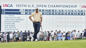 Sam Burns lidera US Open após volta histórica com 65 pancadas