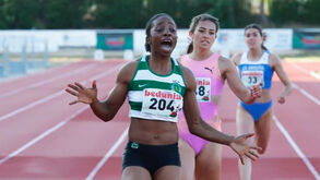 Lorène Bazolo iguala recorde nacional nos 100 metros