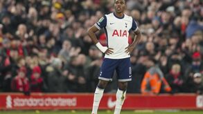 Mathys Tel assina pelo Tottenham até 2031
