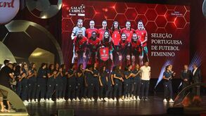 Equipa de futebol feminino de Portugal recebe prémio na Gala das Campeãs