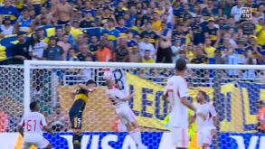 Ex-Sporting marca e deixa Benfica em maus lençóis diante do Boca Juniors