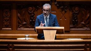 Paulo Rangel anuncia encerramento temporário da embaixada portuguesa em Teerão