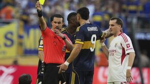 Iturralde González e o árbitro do Boca Juniors-Benfica: «Quando se apercebeu já tinha perdido o controlo»