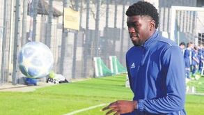 Giovanni Bamba prestes a assinar pelo Vizela