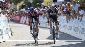  Oscar Onley vence por muito pouco