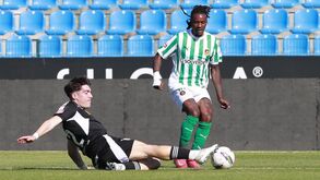 Omar Richards regressa ao Rio Ave