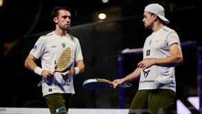 Irmãos Deus em ação