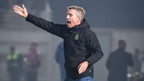 Alexandre Santos ao leme do FAR Rabat