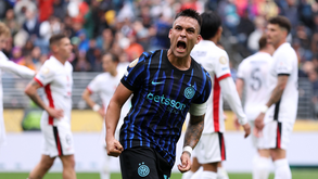 Lautaro Martínez festeja golo frente ao Urawa Reds