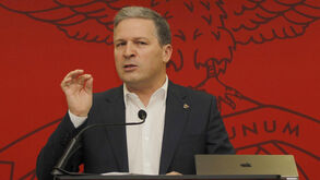 Marco Galinha admite candidatura de Vieira à presidência do Benfica: «Preparem-se, é uma forte possibilidade»