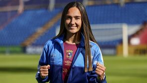 Torreense renova com Janaina Weimer