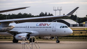 Iraque reabre espaço aéreo após ataque do Irão a base dos EUA