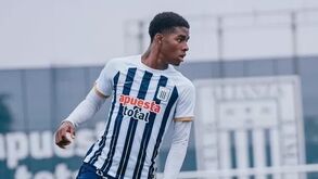 Reforço a chegar ao Sporting: promessa peruana assina por três temporadas