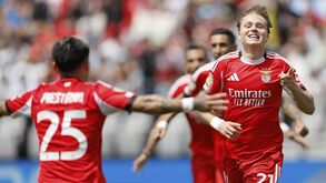 Benfica vence Bayern Munique por 1-0 num jogo emocionante
