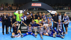 OC Barcelos-FC Porto, 2-3: Bicampeonato sorriu ao Dragão