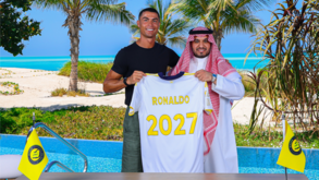 Oficial: Cristiano Ronaldo renova com o Al Nassr até 2027 